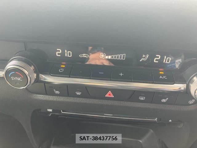 Mazda CX-30 2021-10 8828508-22