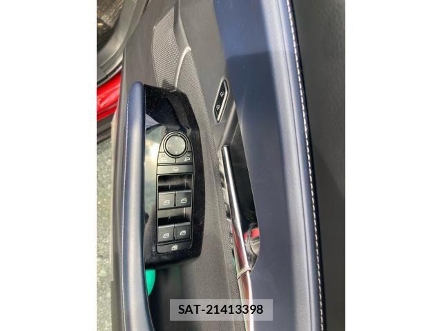 Mazda CX-30 2020-07 8828503-16