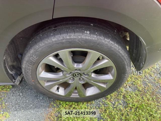 Mazda CX-30 2020-07 8828503-8