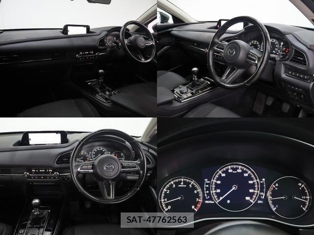 Mazda CX-30 2023-08 8828495-18