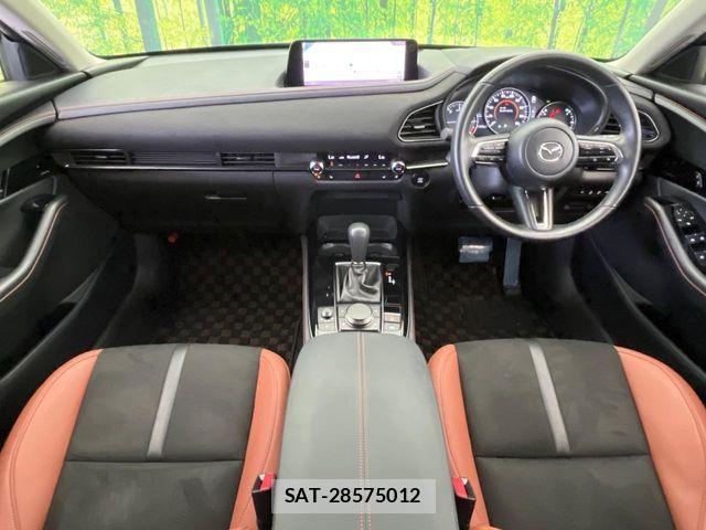 Mazda CX-30 2024-04 8828494-2