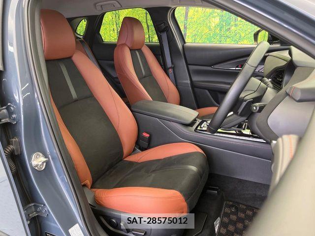 Mazda CX-30 2024-04 8828494-8