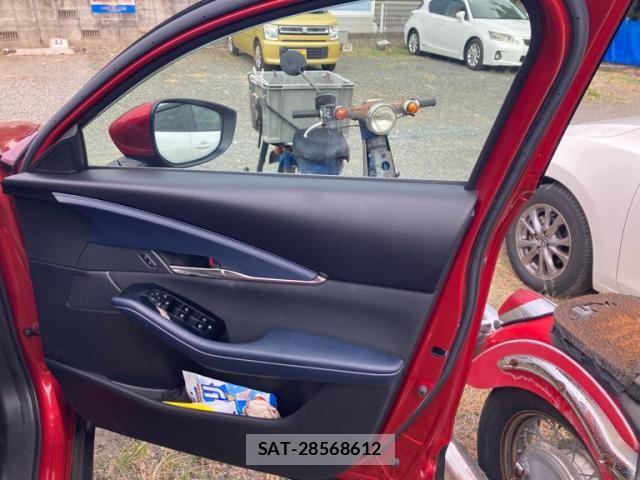 Mazda CX-30 2019-10 8828509-12