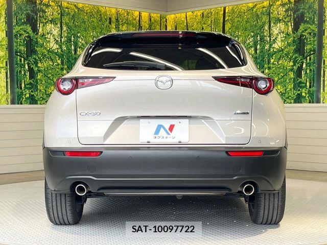 Mazda CX-30 2023-07 8828497-14