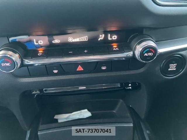 Mazda CX-30 2019-11 8828507-18
