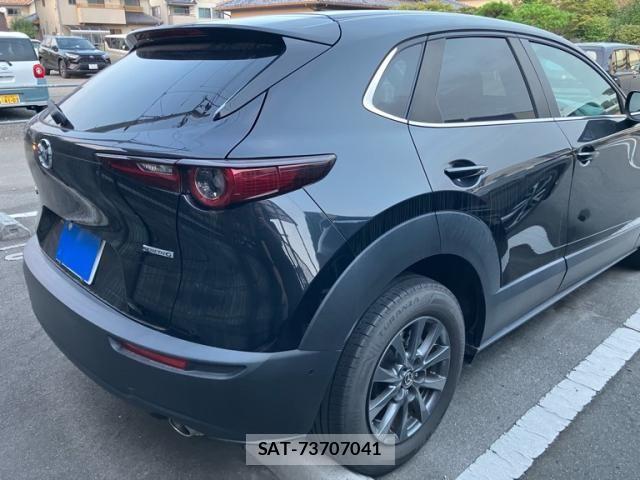 Mazda CX-30 2019-11 8828507-3