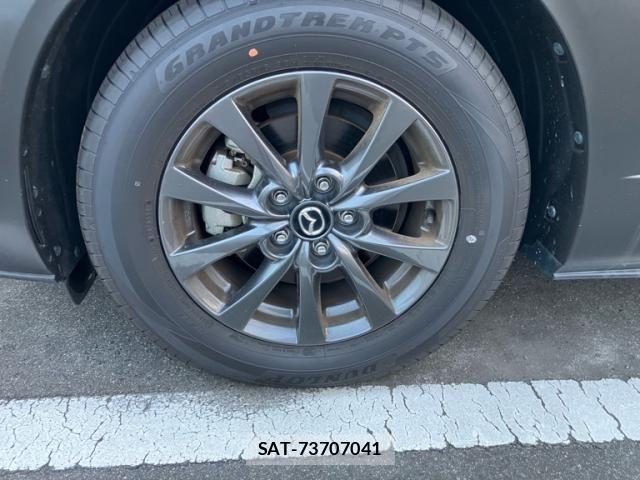 Mazda CX-30 2019-11 8828507-7