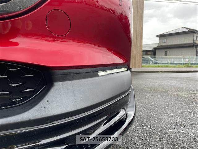 Mazda CX-30 2020-01 8828504-12