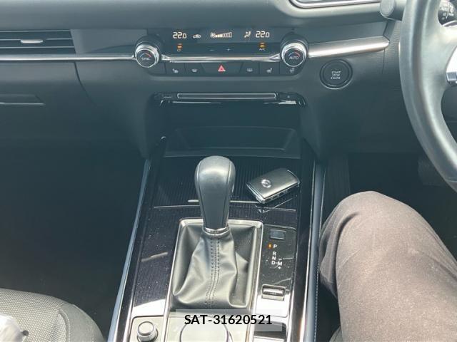 Mazda CX-30 2019-09 8848619-22