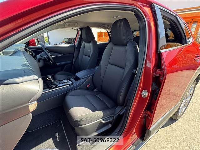 Mazda CX-30 2022-06 8848618-16