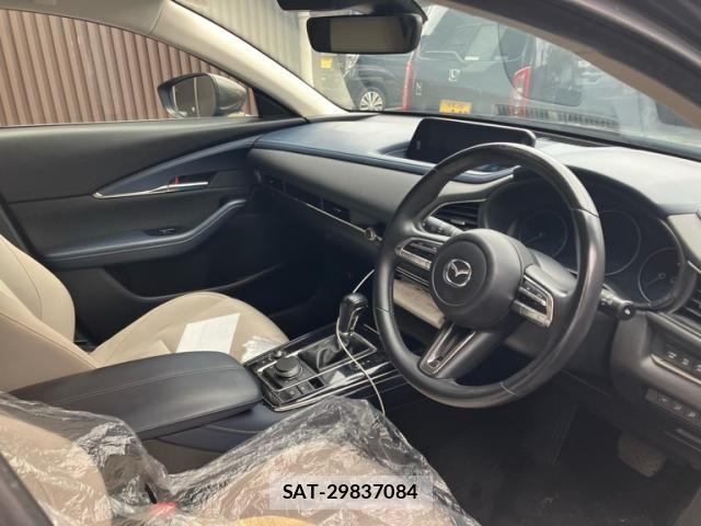 Mazda CX-30 2020-03 8848621-14
