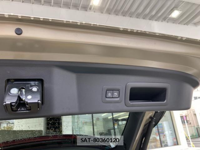 Mazda CX-30 2023-11 8879323-12