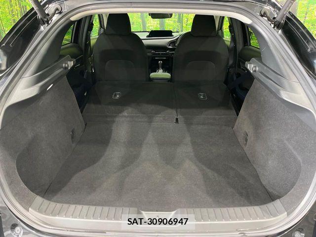 Mazda CX-30 2021-08 8879330-10