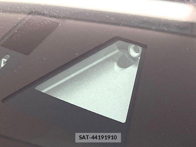 Mazda CX-30 2023-08 8883484-4
