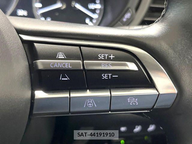 Mazda CX-30 2023-08 8883484-5