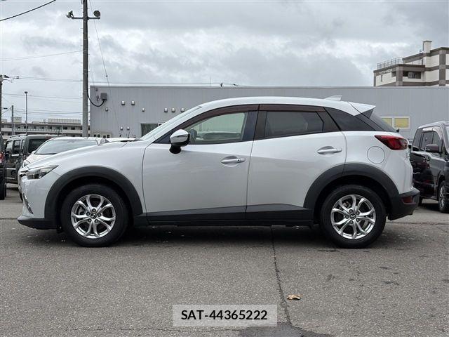 Mazda CX-3 2015-06 1471764-4