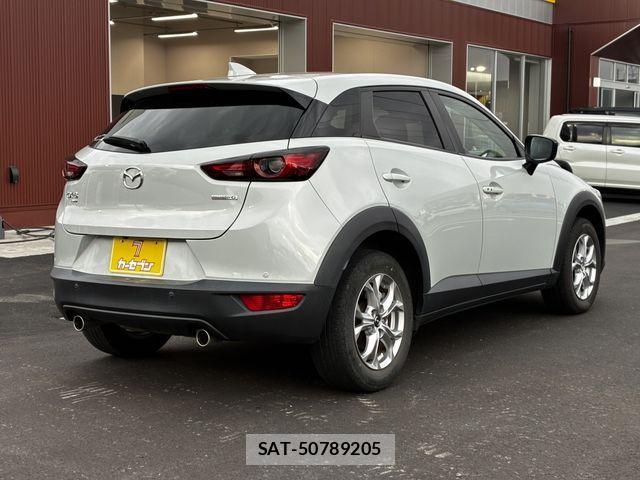 Mazda CX-3 2021-03 4392008-9