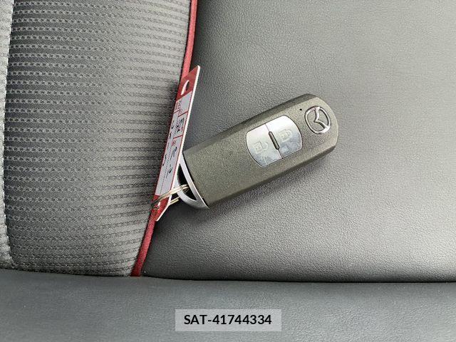 Mazda CX-3 2015-04 6903838-9