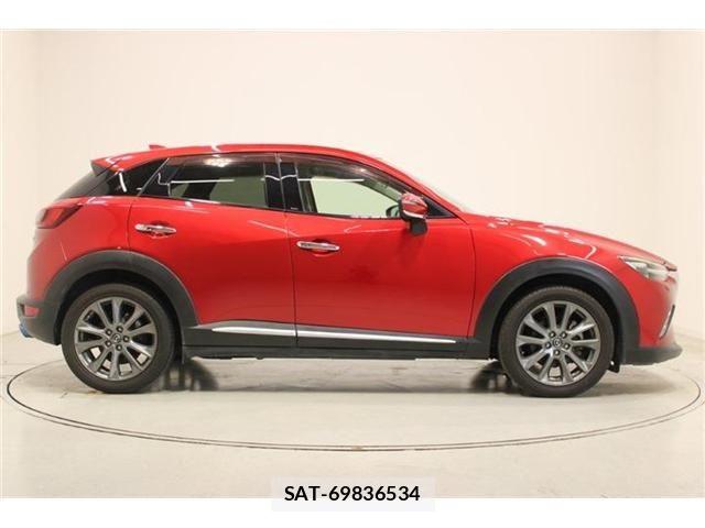 Mazda CX-3 2017-02 7058101-12