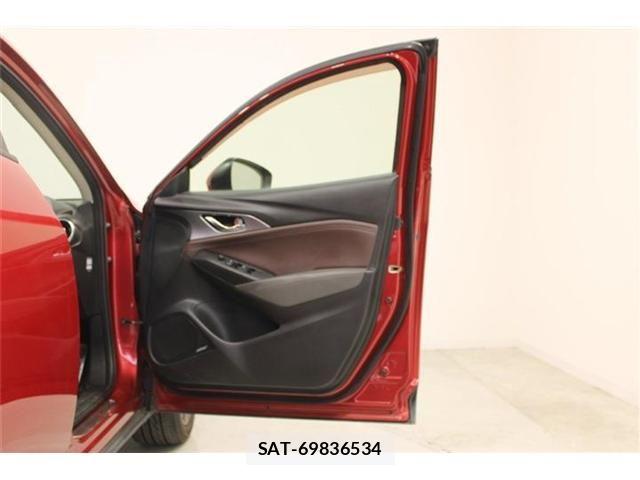 Mazda CX-3 2017-02 7058101-28