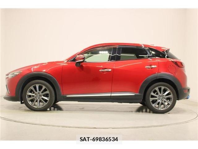 Mazda CX-3 2017-02 7058101-8