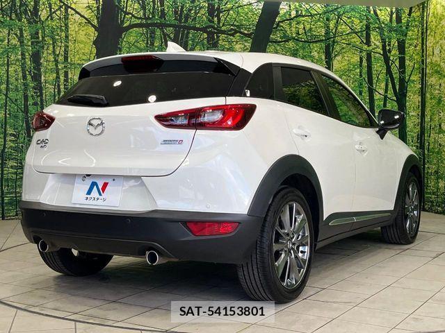 Mazda CX-3 2016-12 7216814-16