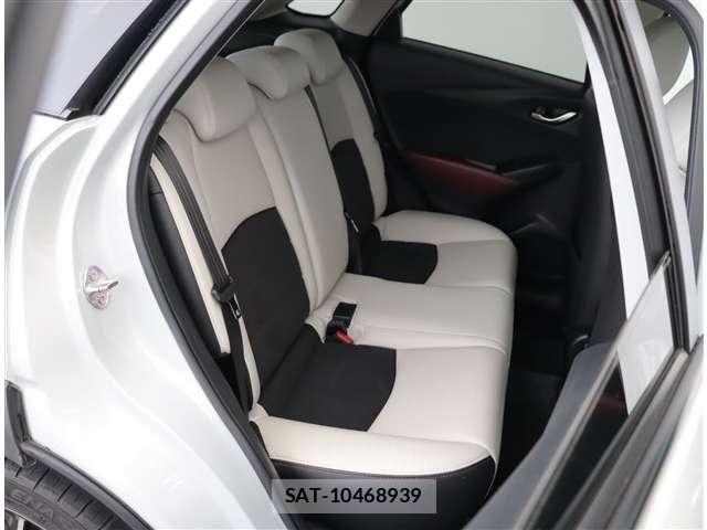 Mazda CX-3 2015-11 7326474-16
