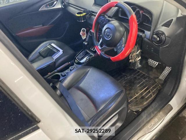 Mazda CX-3 2016-03 7357375-11