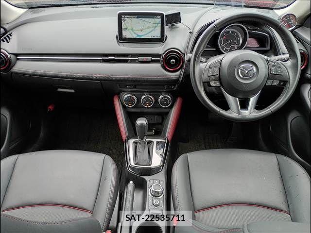 Mazda CX-3 2015-06 7615935-1