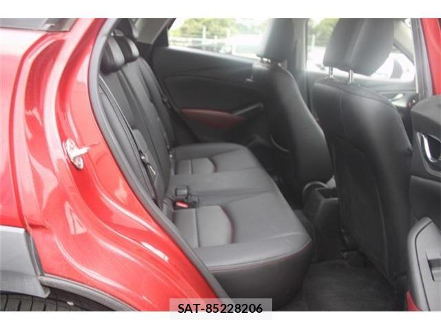 Mazda CX-3 2015-03 7615934-28