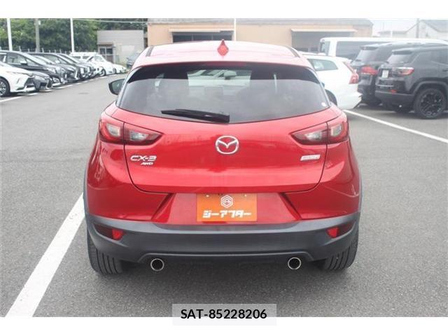 Mazda CX-3 2015-03 7615934-5