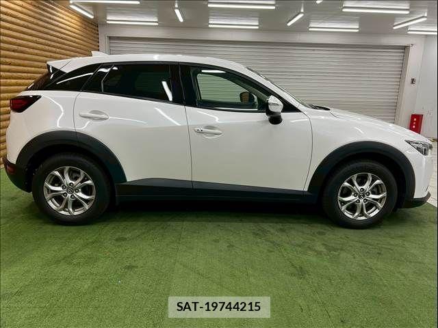Mazda CX-3 2018-09 7961089-17