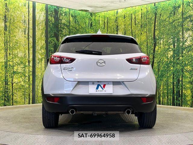Mazda CX-3 2015-04 7961088-14