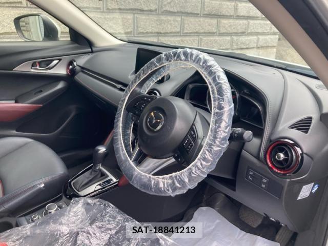 Mazda CX-3 2016-02 8035124-12