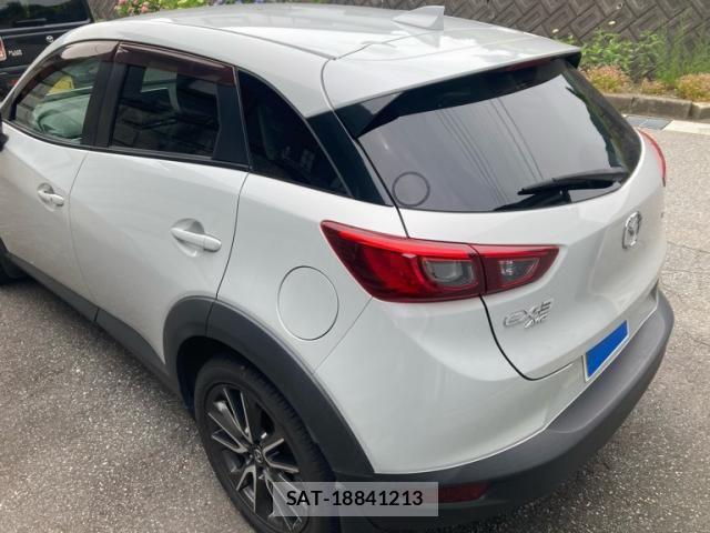 Mazda CX-3 2016-02 8035124-8