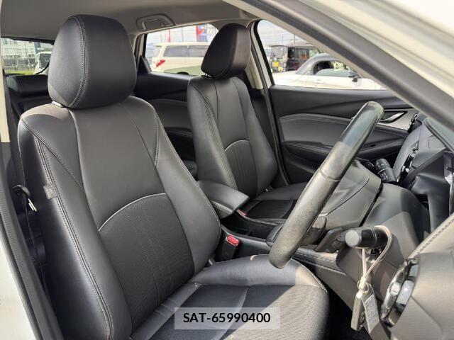 Mazda CX-3 2018-09 8158240-11