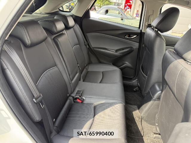 Mazda CX-3 2018-09 8158240-12