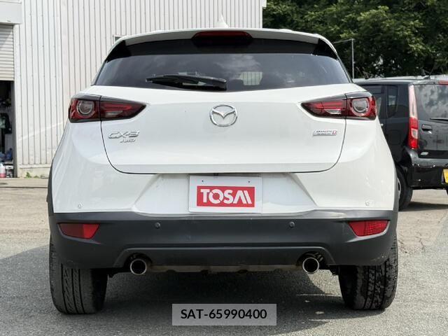 Mazda CX-3 2018-09 8158240-18