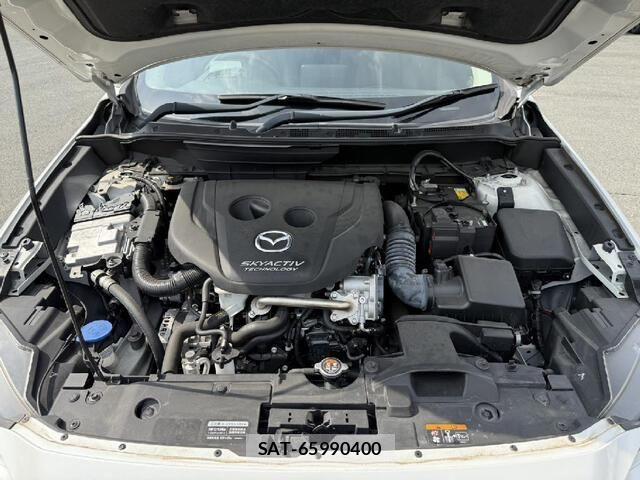 Mazda CX-3 2018-09 8158240-21
