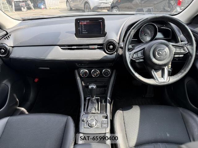 Mazda CX-3 2018-09 8158240-4