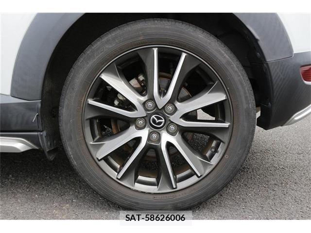 Mazda CX-3 2016-10 8207110-12