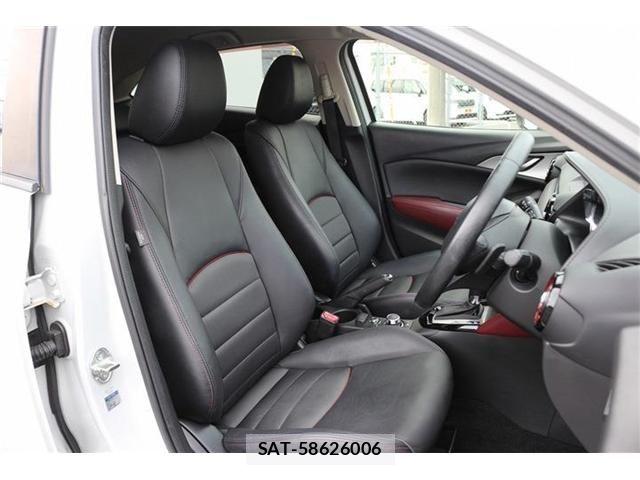 Mazda CX-3 2016-10 8207110-13