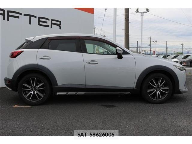 Mazda CX-3 2016-10 8207110-7