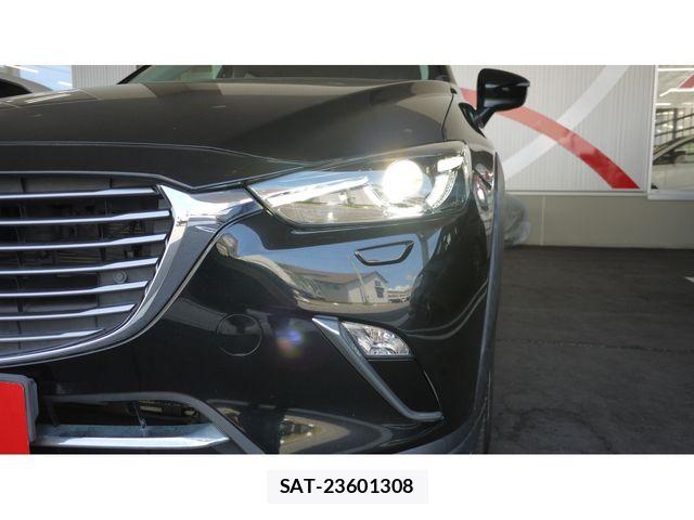 Mazda CX-3 2017-10 8207111-12