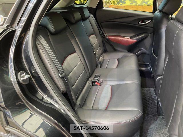 Mazda CX-3 2015-03 8207112-11