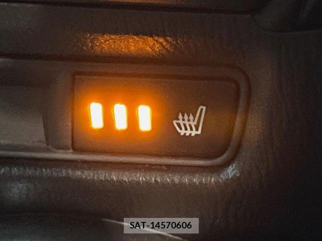 Mazda CX-3 2015-03 8207112-4
