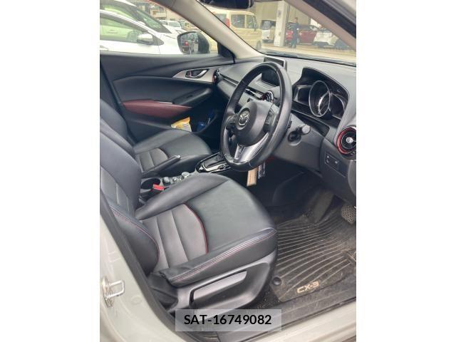 Mazda CX-3 2015-09 8229467-7