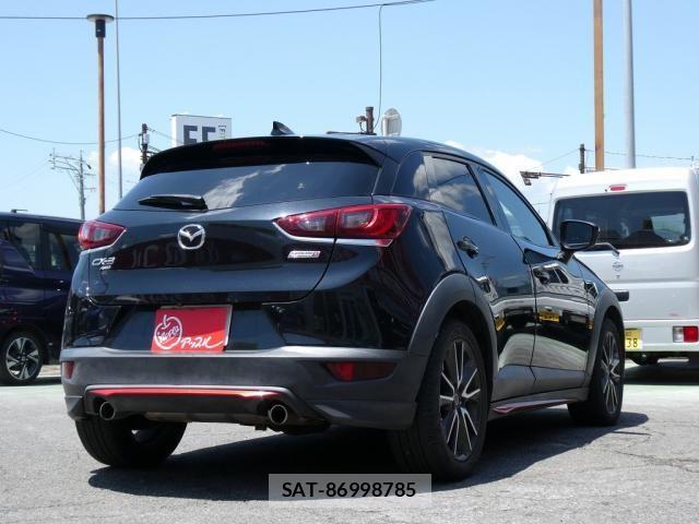Mazda CX-3 2015-09 8244957-1