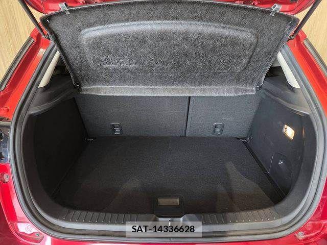 Mazda CX-3 2017-09 8314023-11