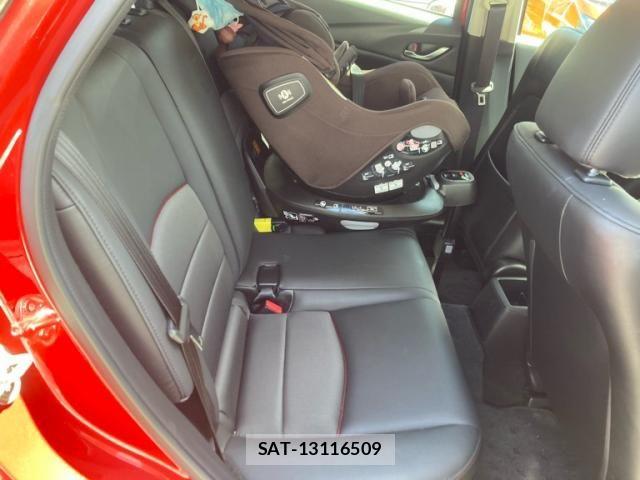 Mazda CX-3 2016-09 8411865-11